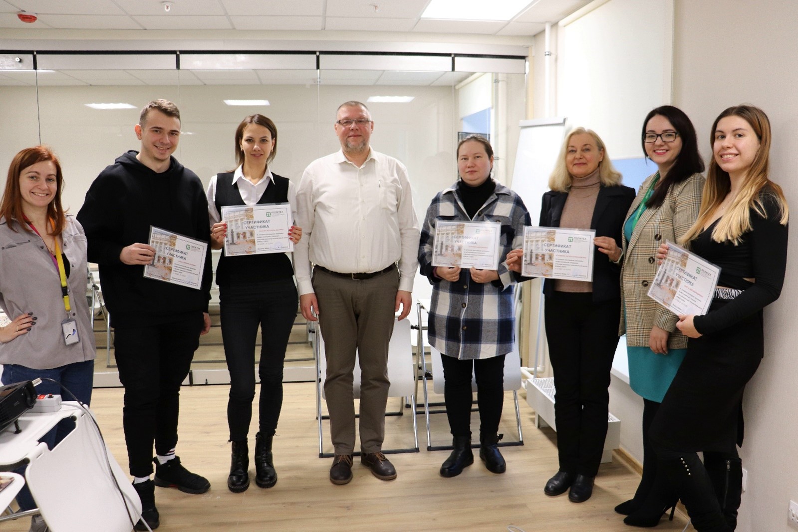 Успешное завершение стажировки преподавателей из Белорусского государственного университета информатики и радиоэлектроники в ВИЭШ