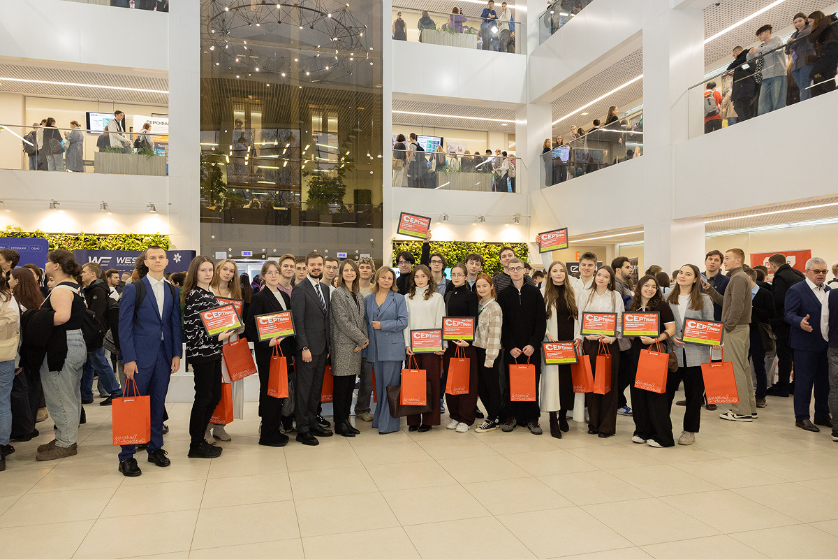 Студенты ВИЭШ стали обладателями стипендий от Альфа-Банка — прекрасный шанс для развития